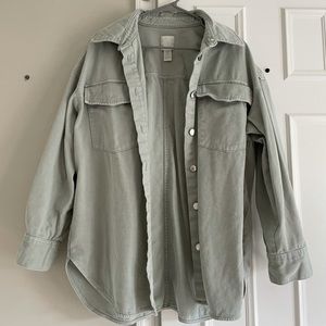 NWOT H&M grey beige button front denim jacket